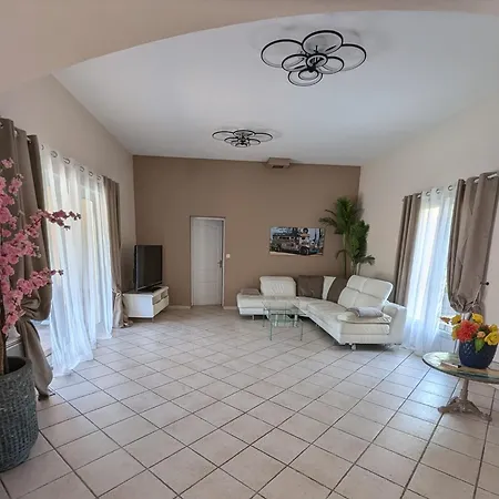 Peaceful 4 Stars Eco-friendly With Private Pool And Parking Roquebrune-sur-Argens