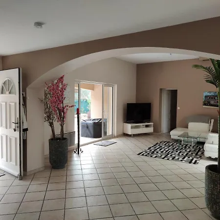 Peaceful 4 Stars Eco-friendly With Private Pool And Parking Roquebrune-sur-Argens
