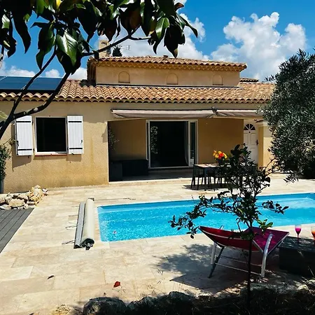 Peaceful 4 Stars Eco-friendly With Private Pool And Parking Holiday home *