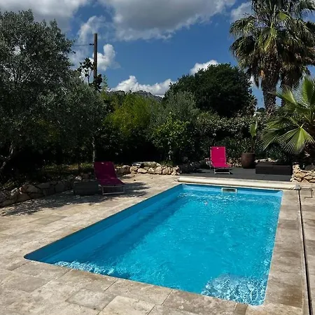 Peaceful 4 Stars Eco-friendly With Private Pool And Parking Holiday home